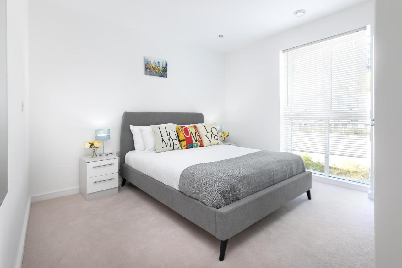 Skyvillion - Olympic View London Stratford Apartment Exterior foto